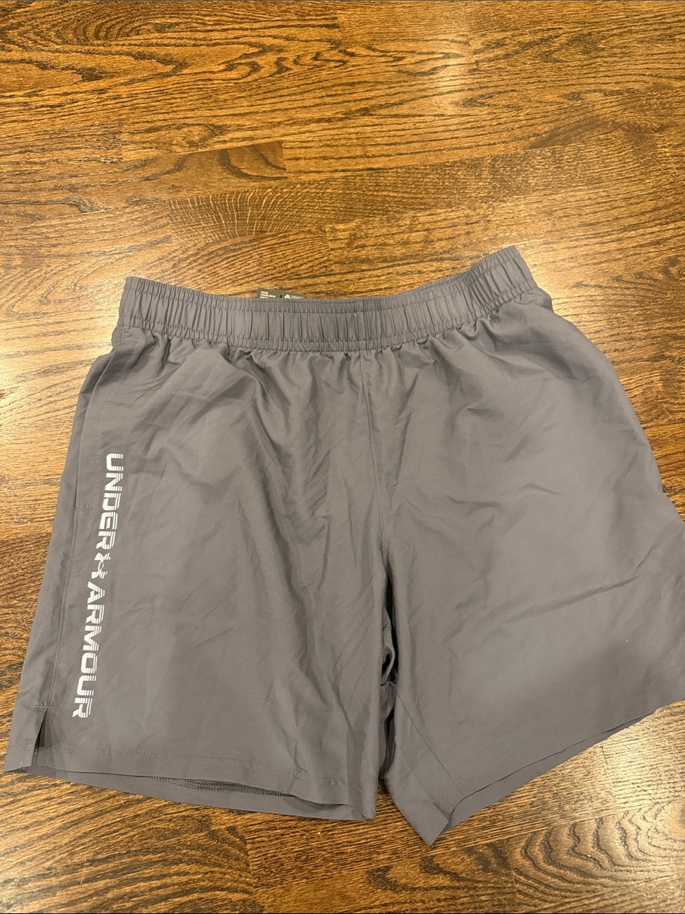 Under Armour Gray Men's Athletic Training Shorts men’s xl gray with pockets